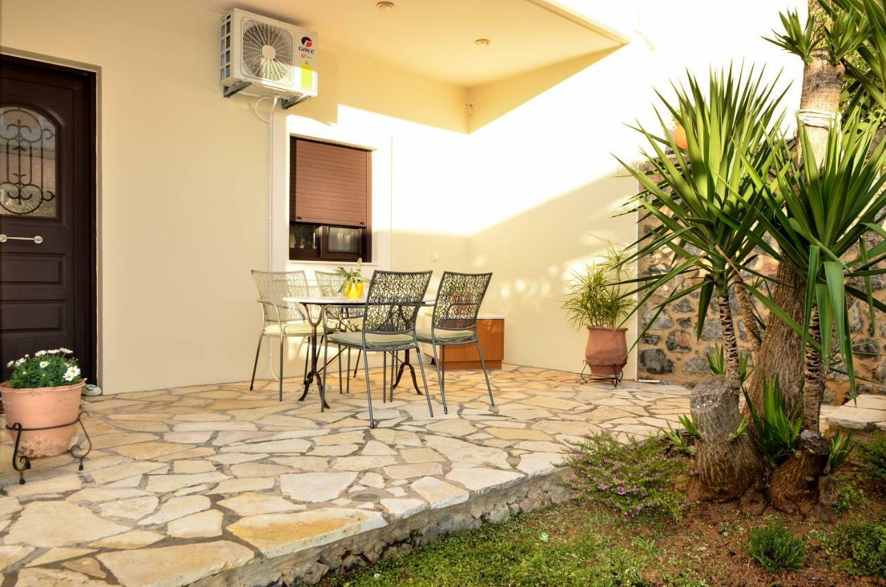 Sunrays Housing Apartment Kalamata Exterior photo